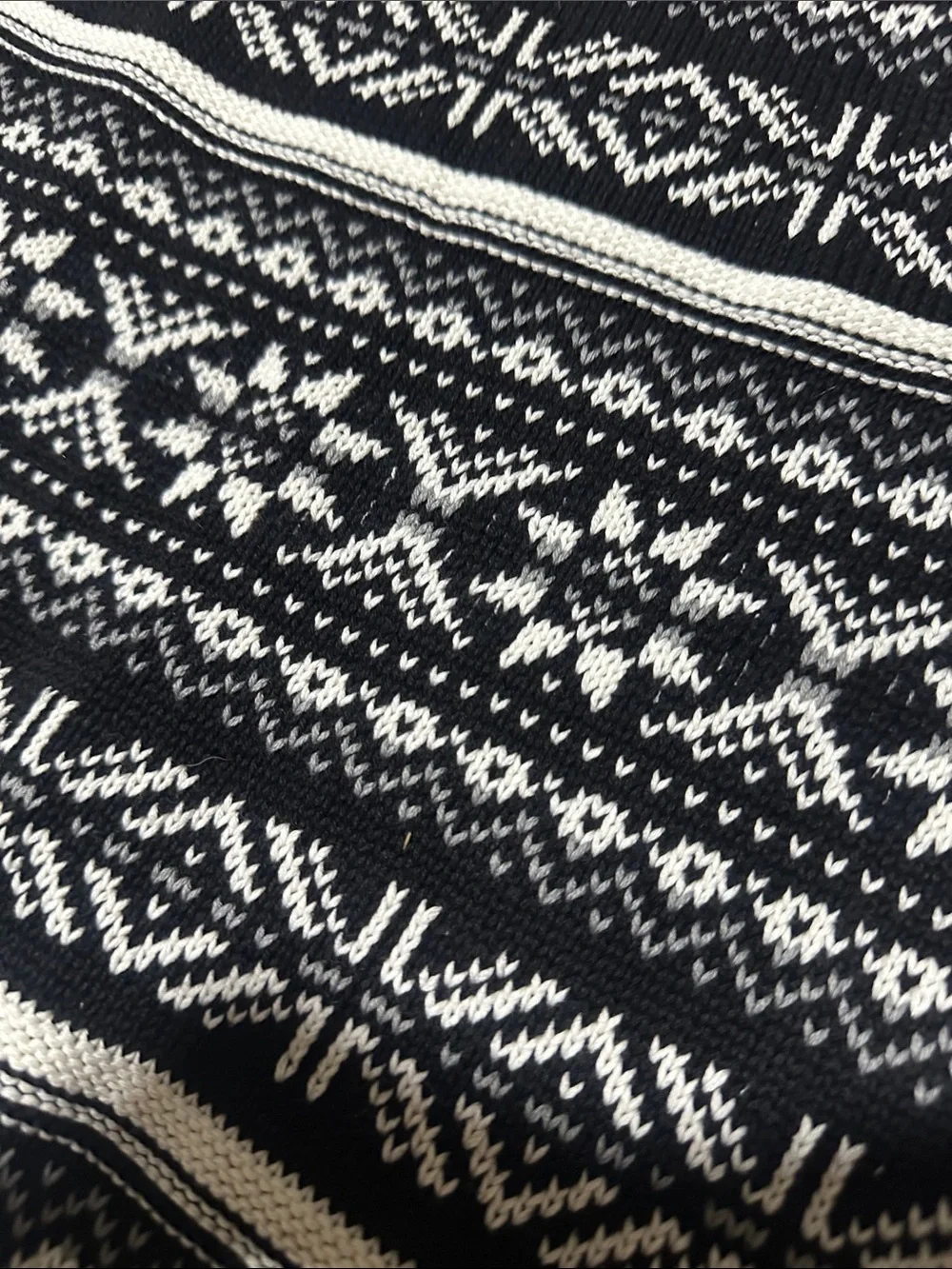Black & White Fair Isle Hooded Sweater Size XL ( 12)